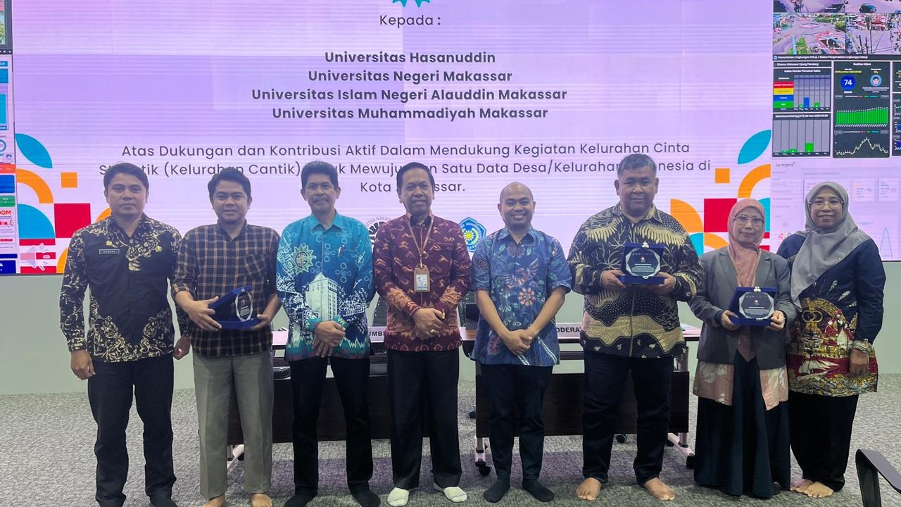 Kunjungan Dosen dan Mahasiswa Prodi Matematika UIN Alauddin Makassar ke Dinas Komunikasi dan Informatika Kota Makassar